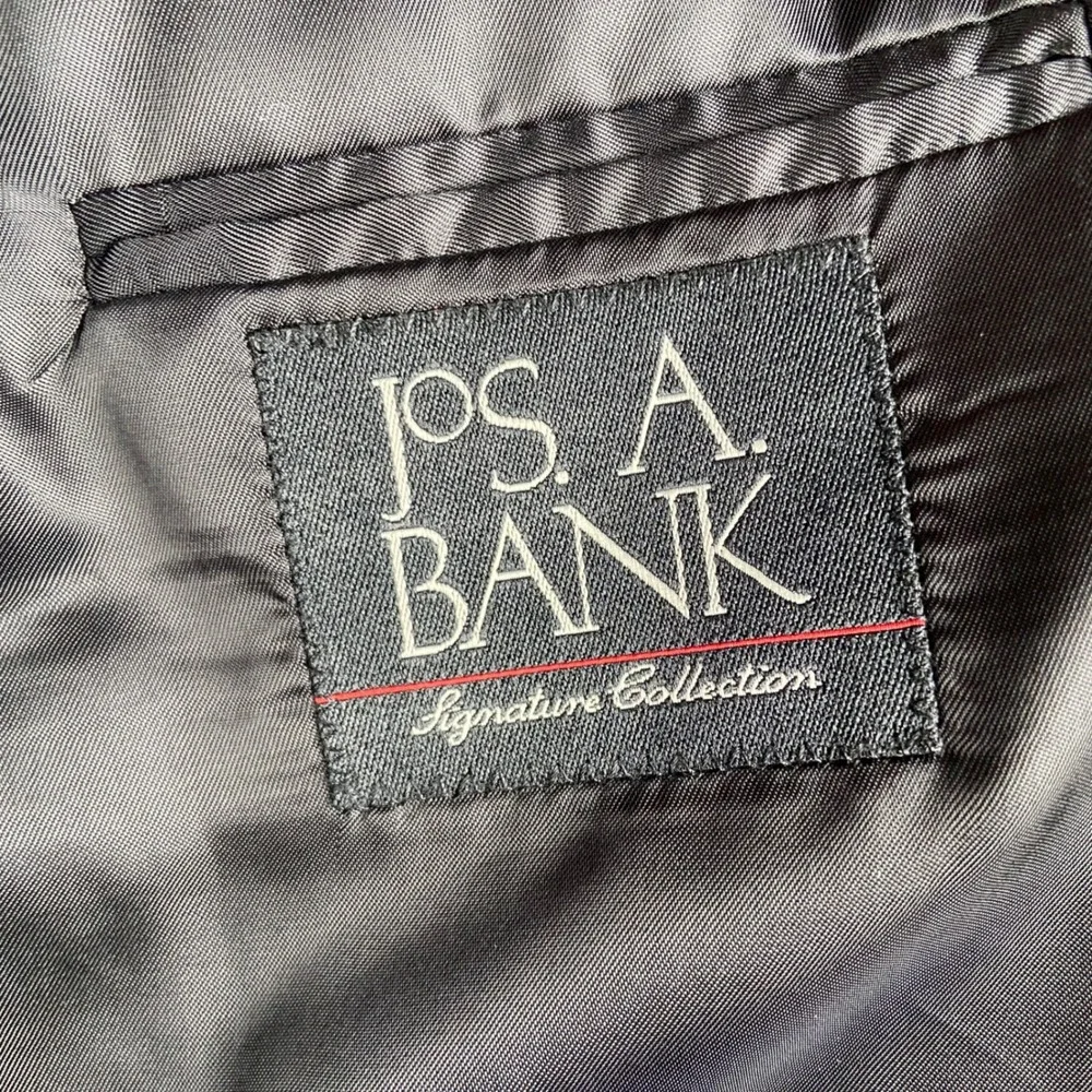 Jos. A. Bank measurements chest